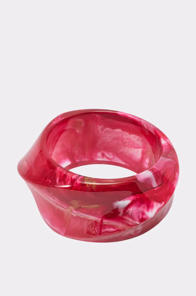 RESIN SWIRL BANGLE IN PINK - Akira Wear