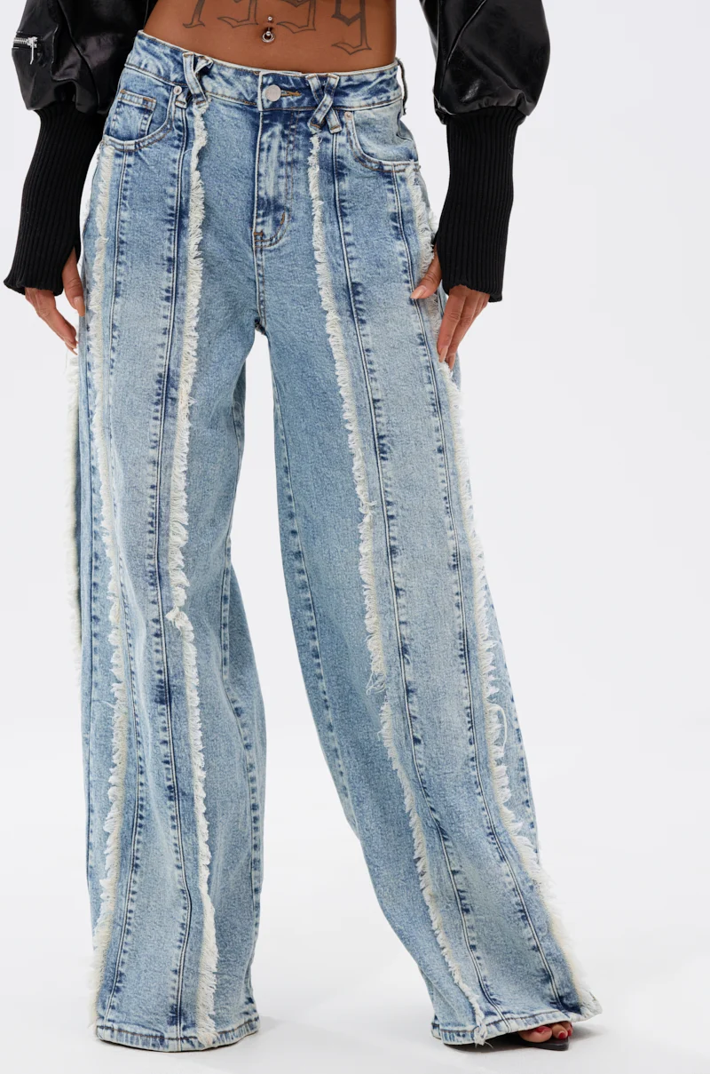 WHO KNOWS DISTRESSED WIDE LEG DENIM - Akira Wear