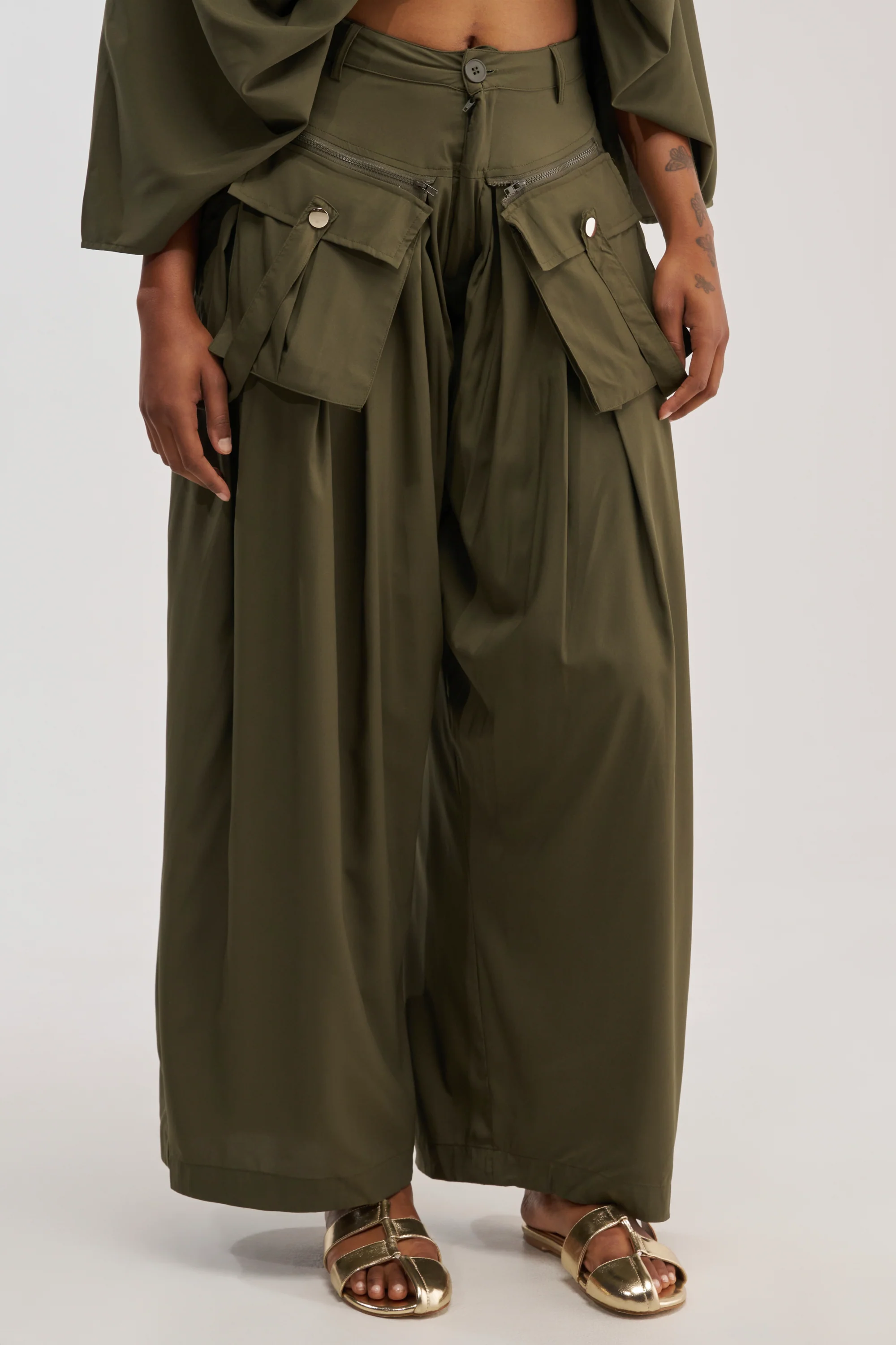 TALK ABOUT ME TROUSER - Akira Wear