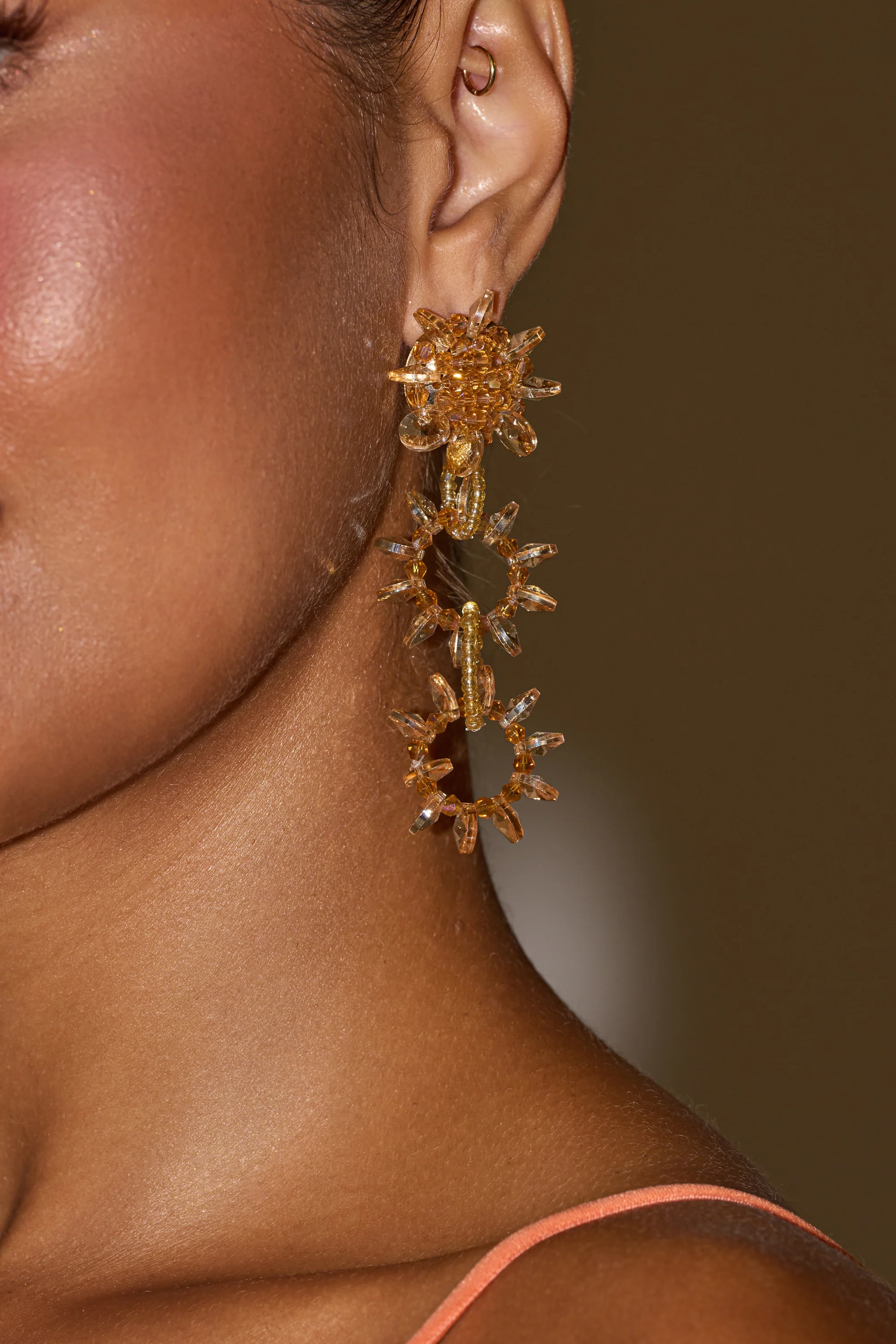COME AND GET ME EARRING - Akira Wear