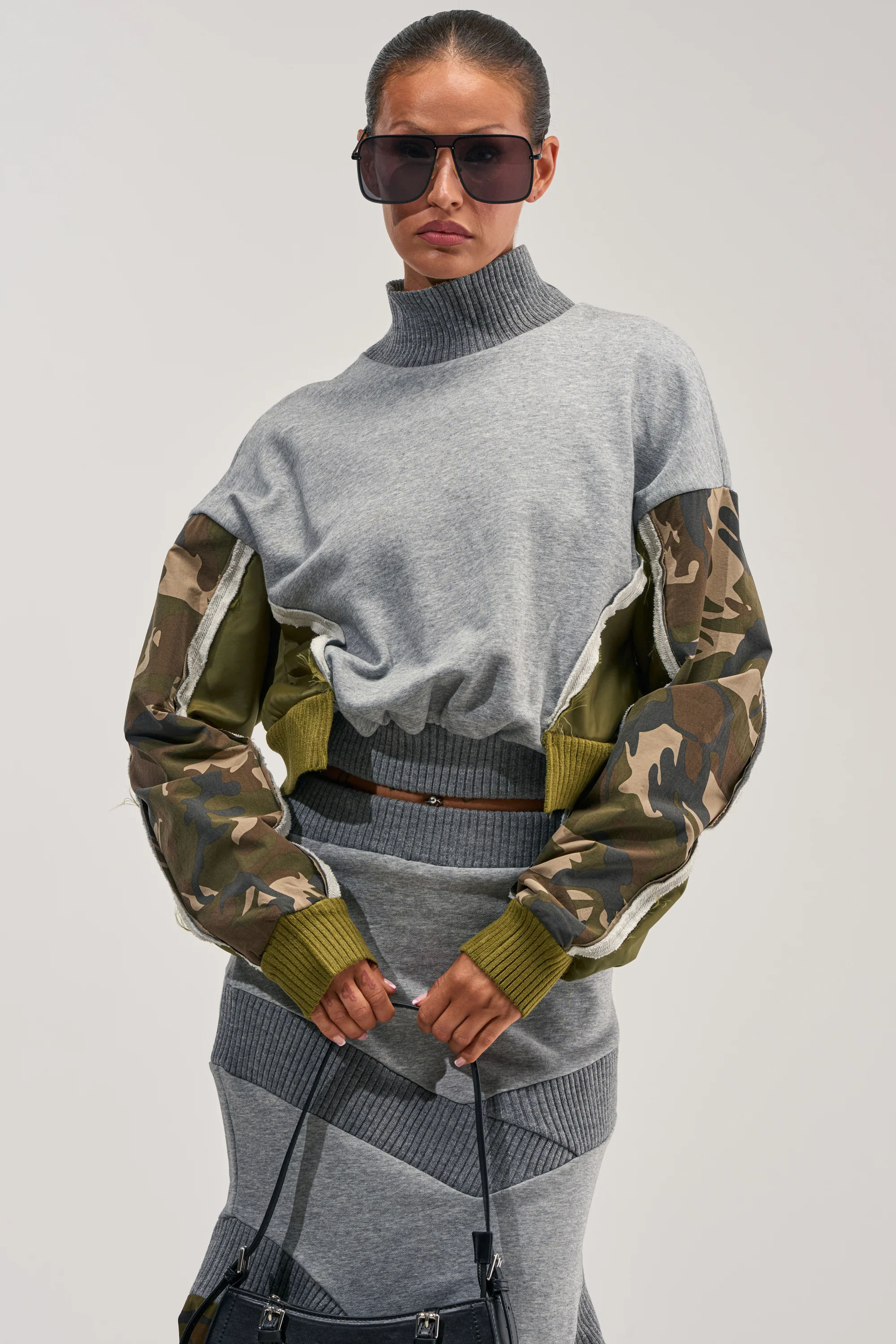 INES COLORBLOCKED SWEATSHIRT - Akira Wear
