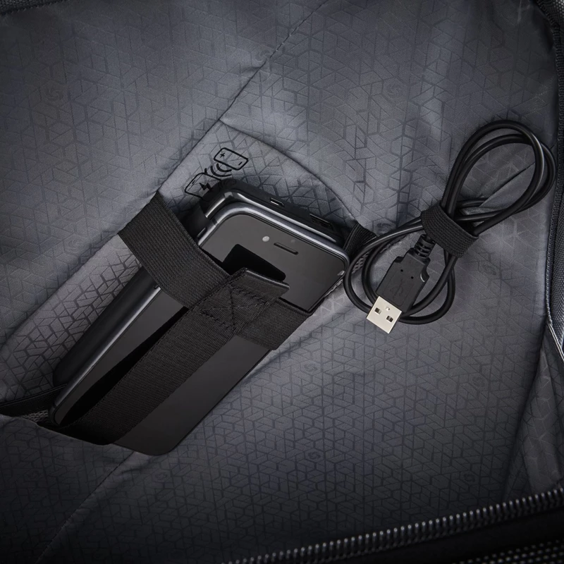 Black/Silver Samsonite SXK Carry-On Expandable Spinner Softside Luggage | 5216-FQVEW