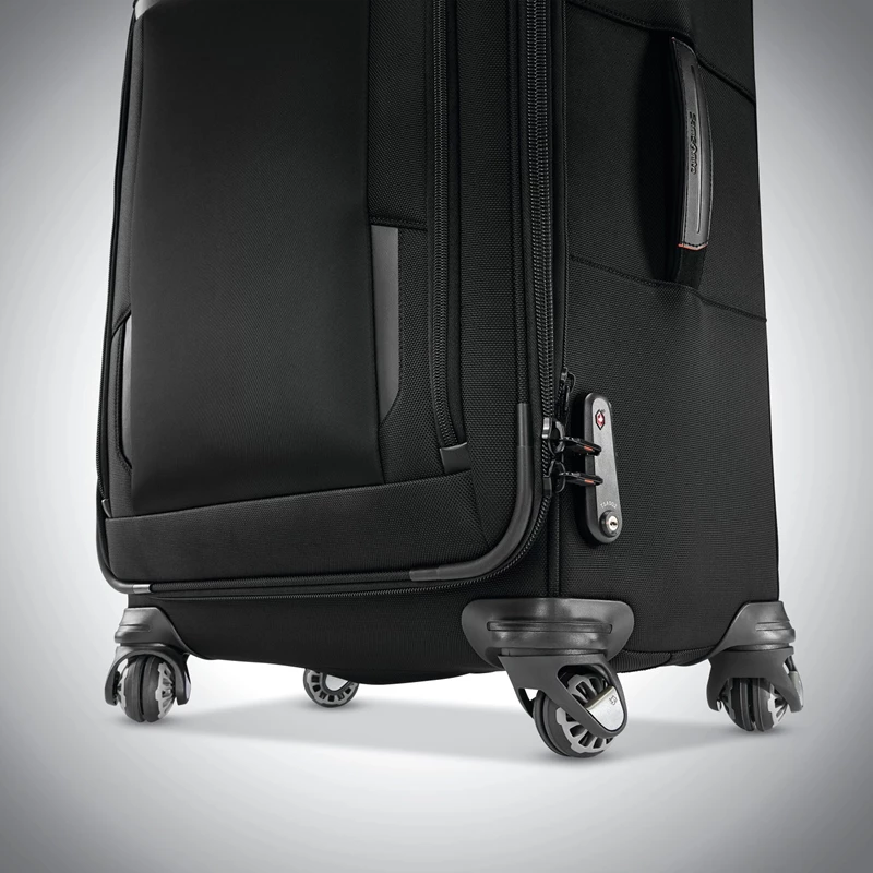 Black Samsonite Samsonite Pro Large Expandable Spinner Checked Luggage | 4801-ERJKN