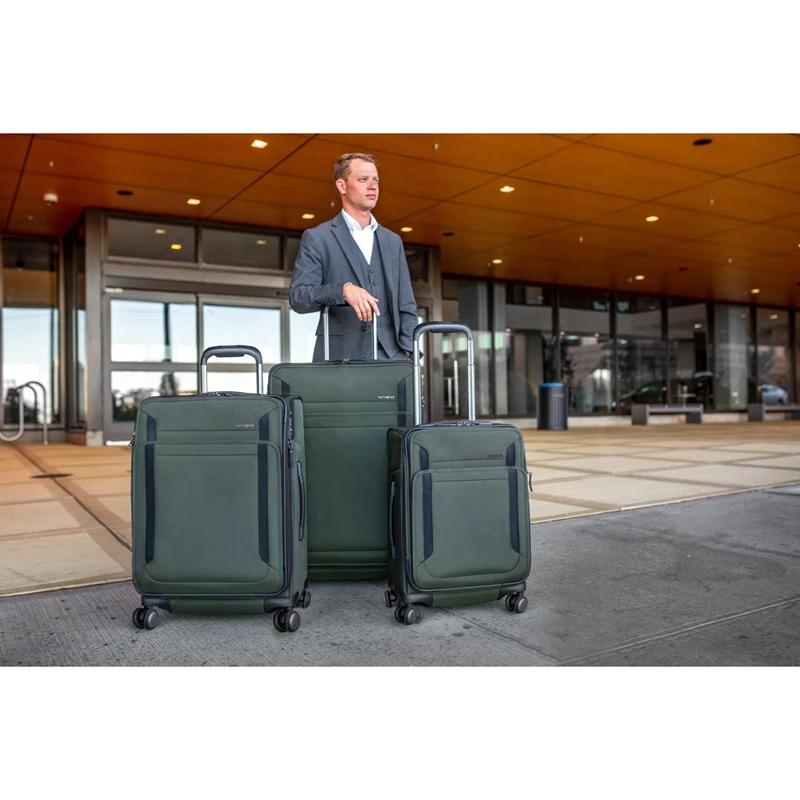 Forest Green Samsonite Armage II Medium Expandable Spinner Softside Luggage | 4235-ELHXV