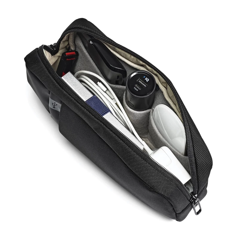 Black Samsonite Armage II 22 x 14 x 9 Carry-On Spinner Fits 22