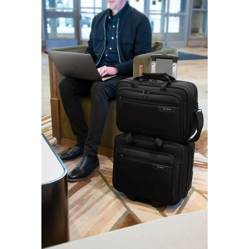 Black Samsonite Classic Business 2.0 Wheeled Business Case Wheeled Briefcases | 3896-LROBM
