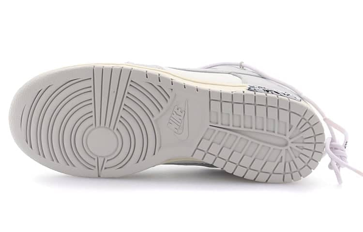 Nike x Off-White Dunk Low  Lot 49 of 50 - Nike x Off-White Dunk Low  Lot 49 of 50 - Jordan 1s - AIR Jordan 1