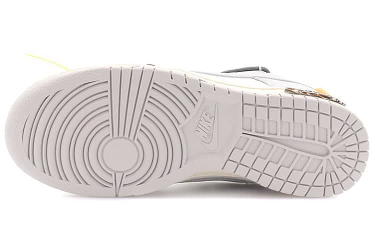 Nike x Off-White Dunk Low  Lot 41 of 50 - Nike x Off-White Dunk Low  Lot 41 of 50 - Jordan 1s - AIR Jordan 1