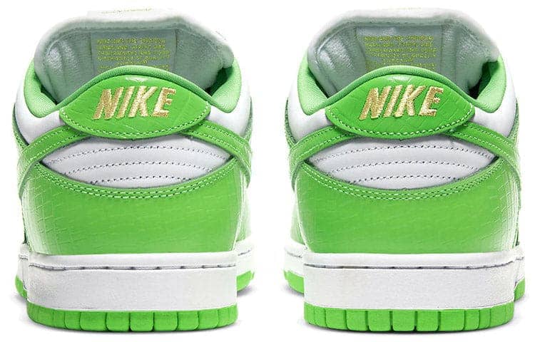 Nike x Supreme SB Dunk Low OG QS  Mean Green - Nike x Supreme SB Dunk Low OG QS  Mean Green - Jordan 1s - AIR Jordan 1