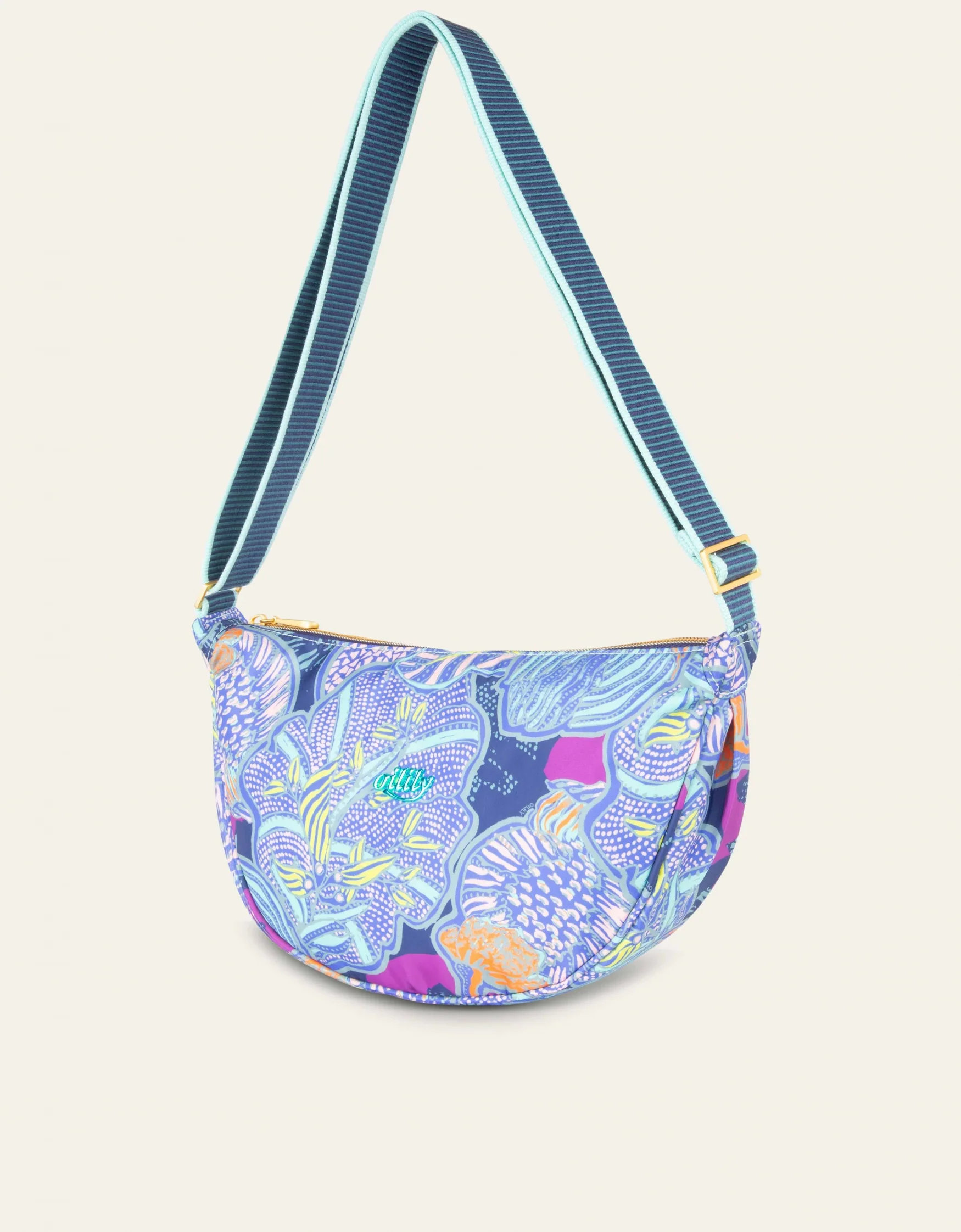 Sela Shoulder Bag