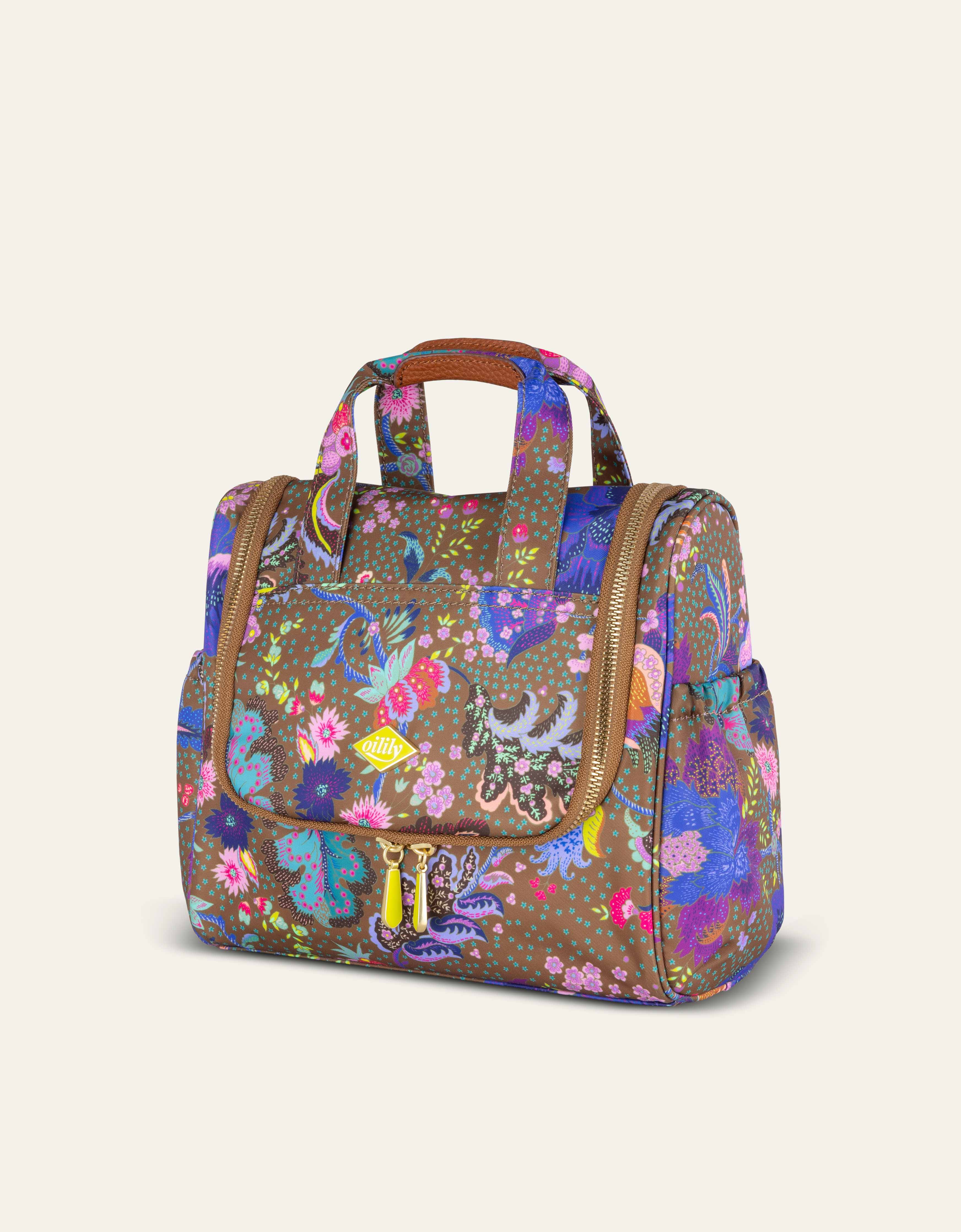 Cathy Travel Kit With Hook