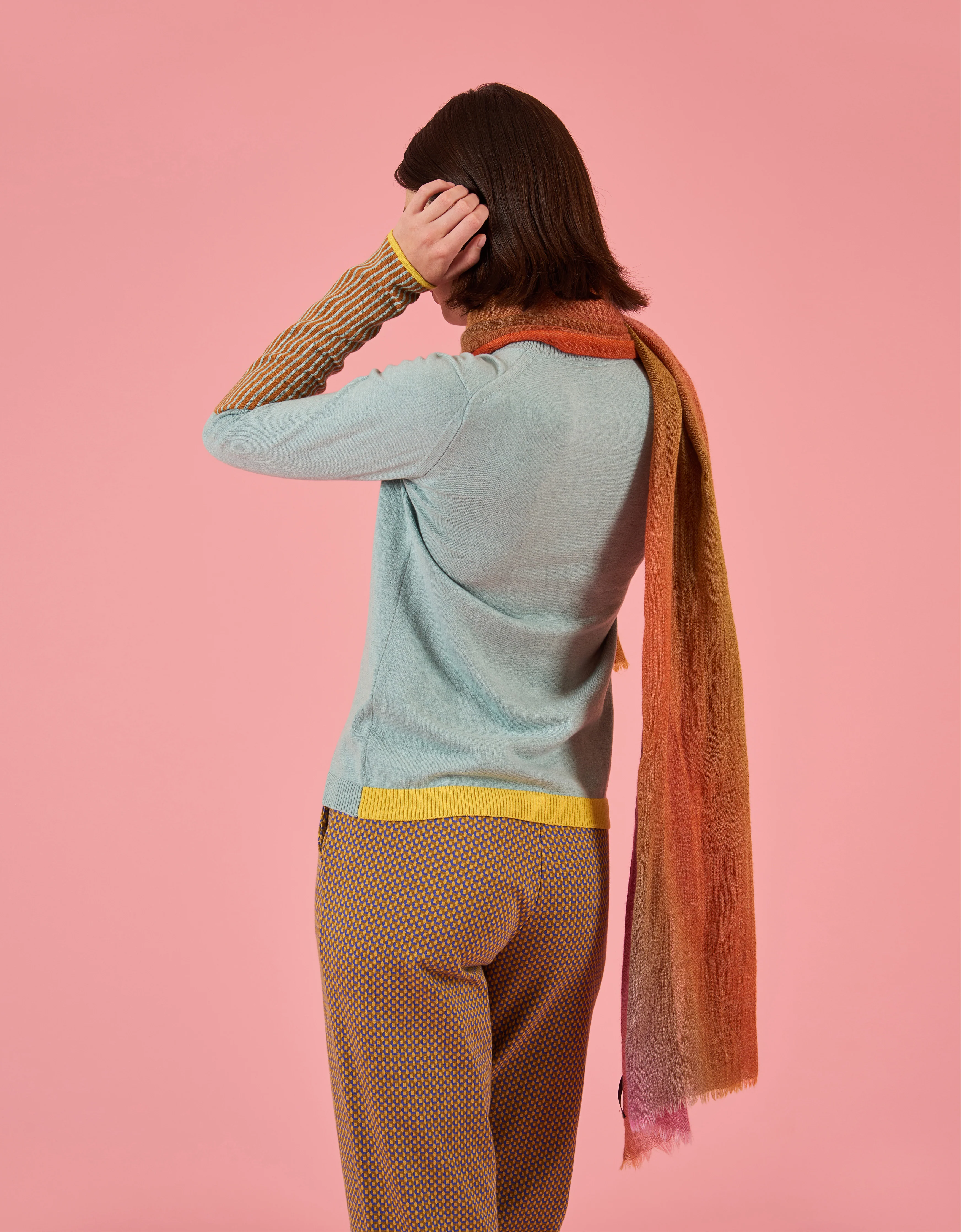 Akari Scarf