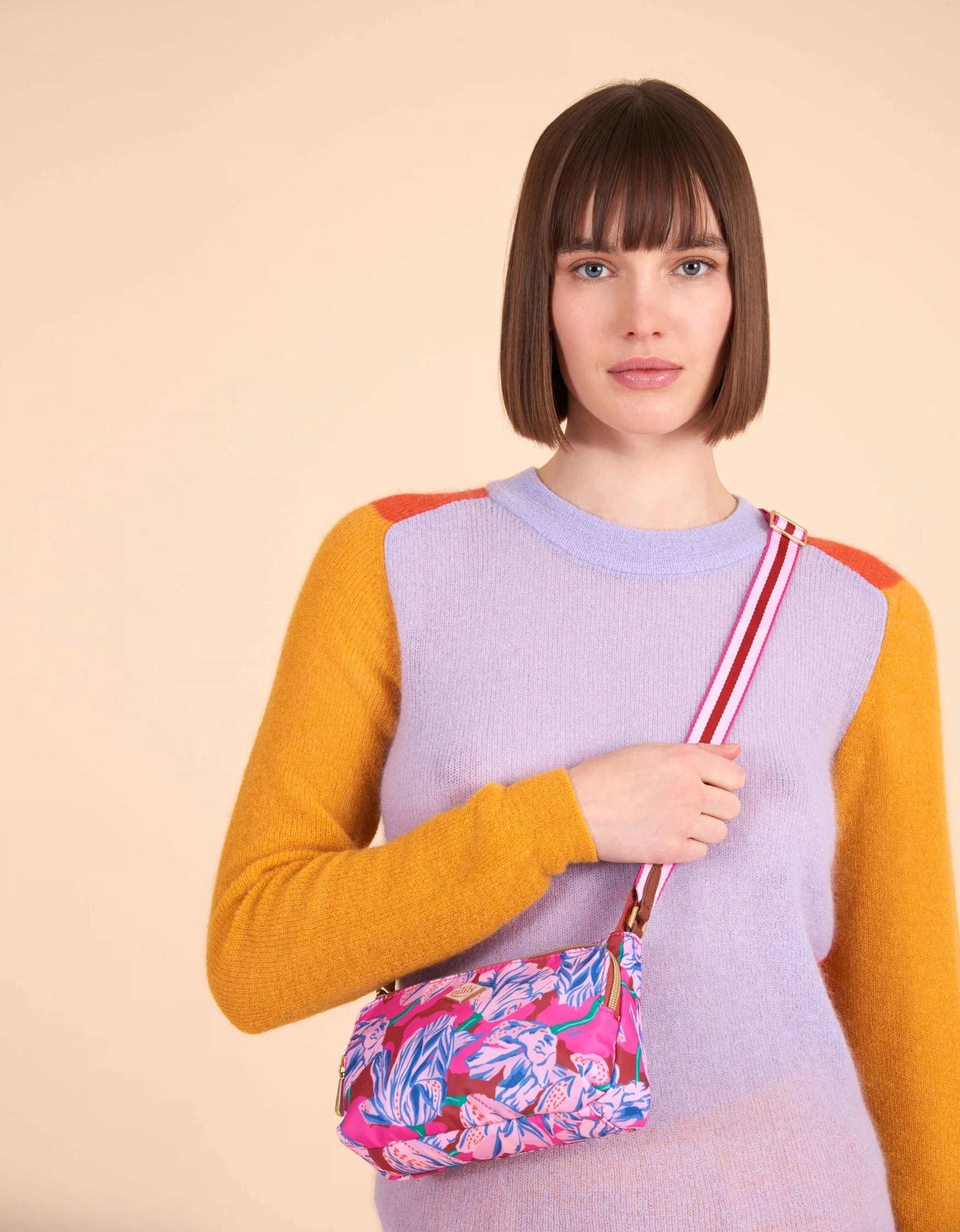 Xena Shoulder Bag