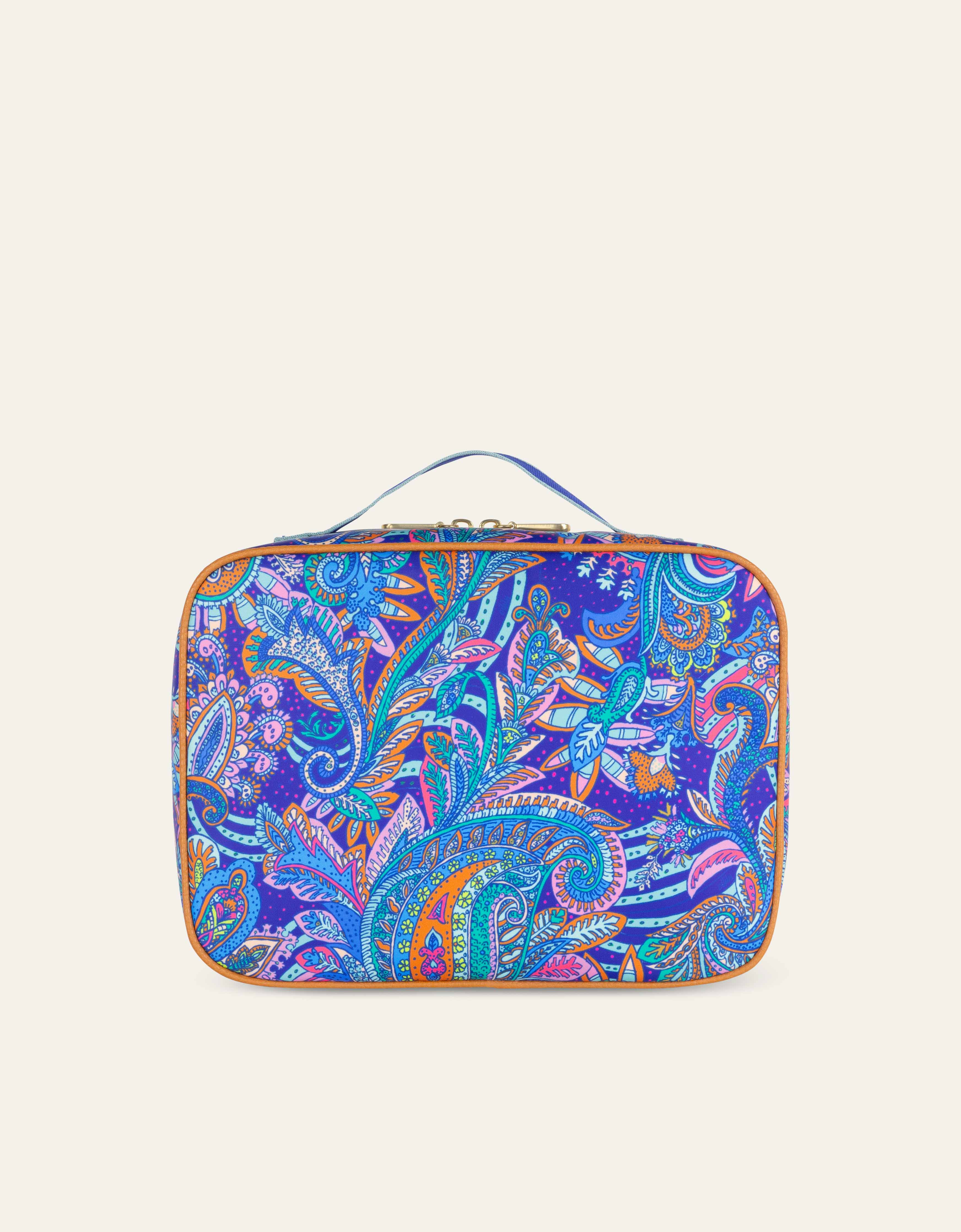 Cara Travel Kit With Hook