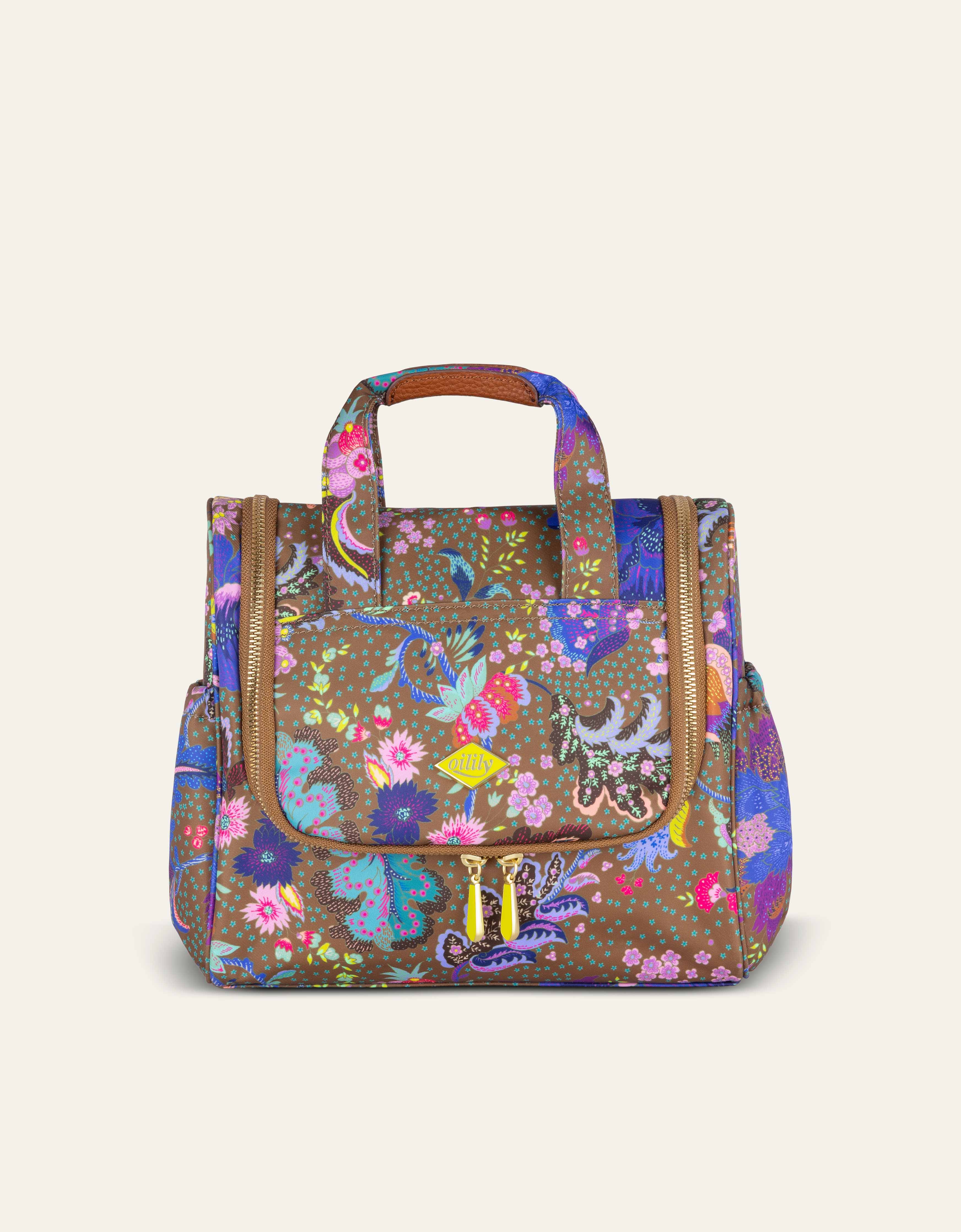 Cathy Travel Kit With Hook