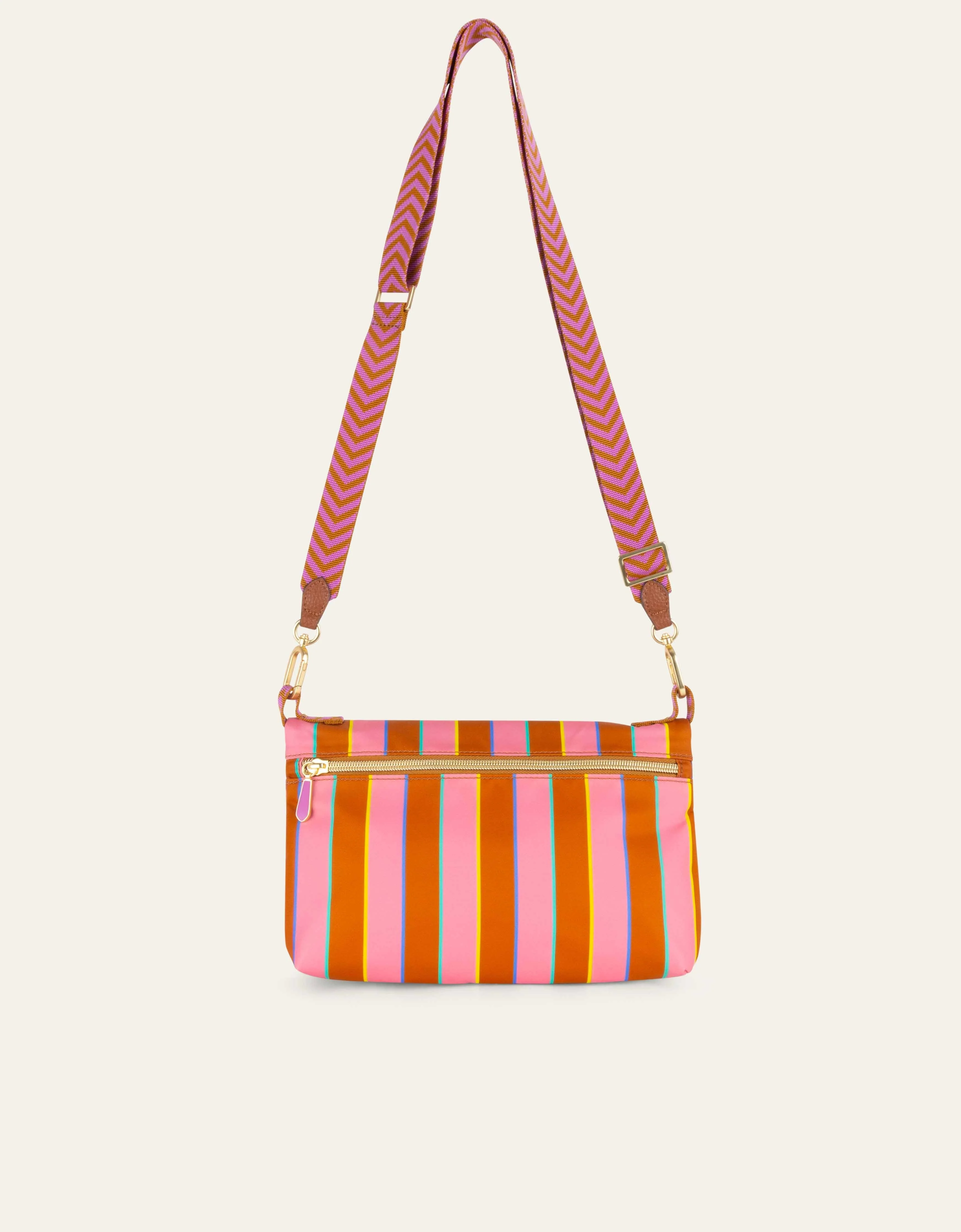 Rixt Reversible Shoulder Bag
