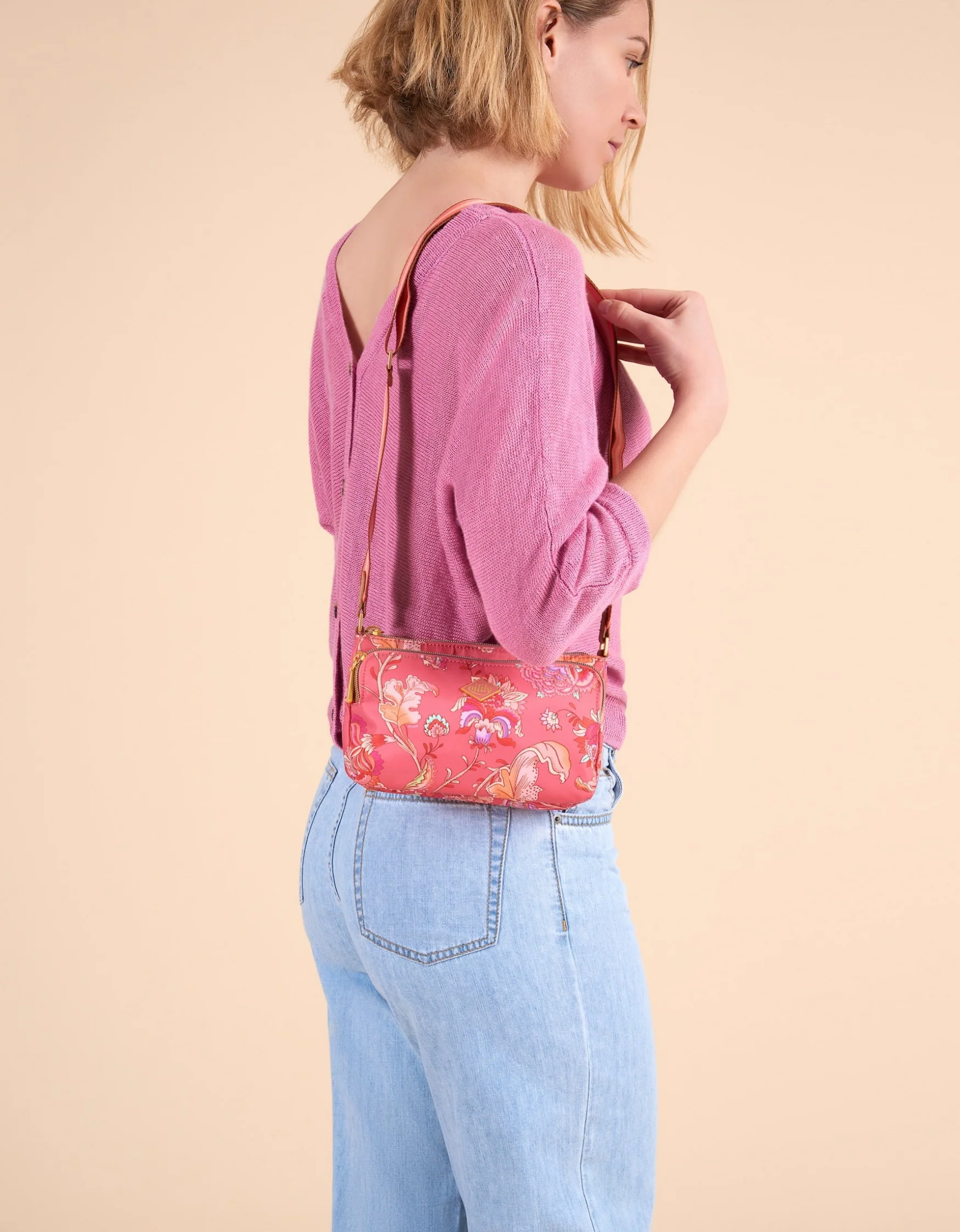 Xena Shoulder Bag