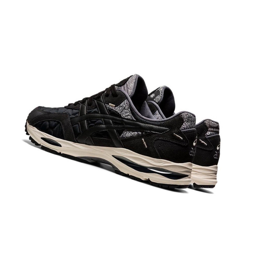 Black Men's Asics GEL-MC PLUS Sneakers | US04271HE - Asics Outlet Sale