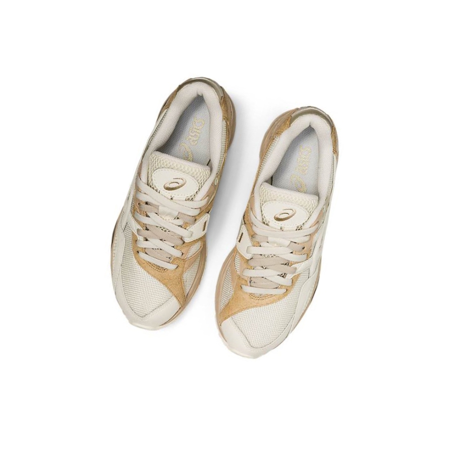 White Men's Asics GEL-MC PLUS Sneakers | US23740LV - Asics Outlet Sale