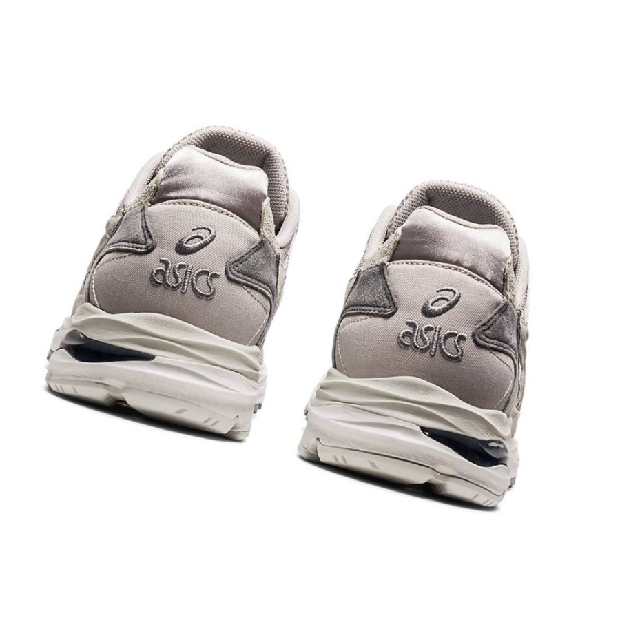 Grey Men's Asics GEL-MC PLUS Sneakers | US42580EC - Asics Outlet Sale