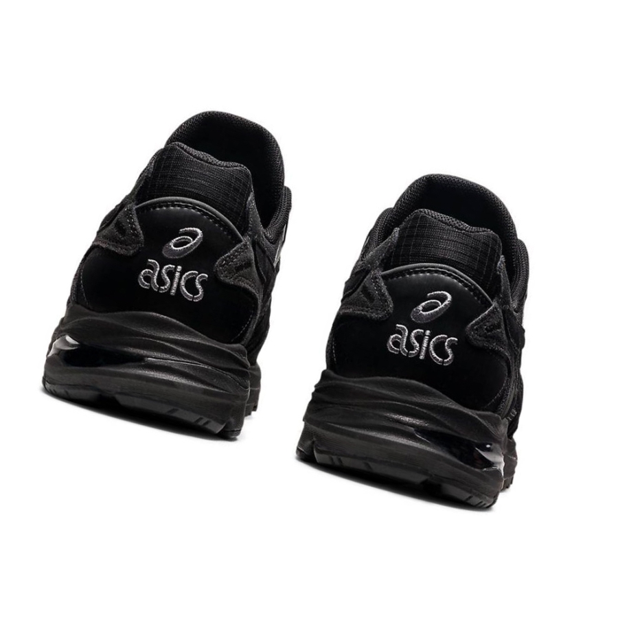 Black Men's Asics GEL-MC PLUS Sneakers | US08351XR - Asics Outlet Sale