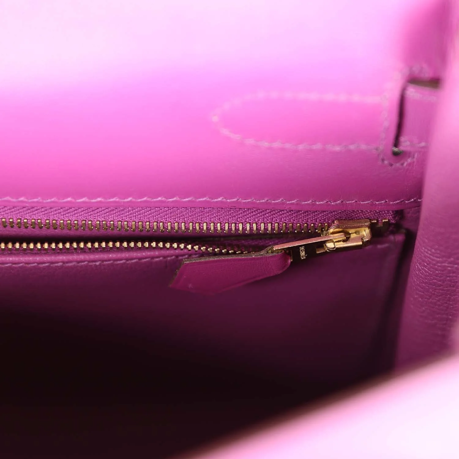 Replicate Vintage Hermes Kelly Retourne 32 Vibrato Cyclamen Box Gold Hardware(1:1 replica)