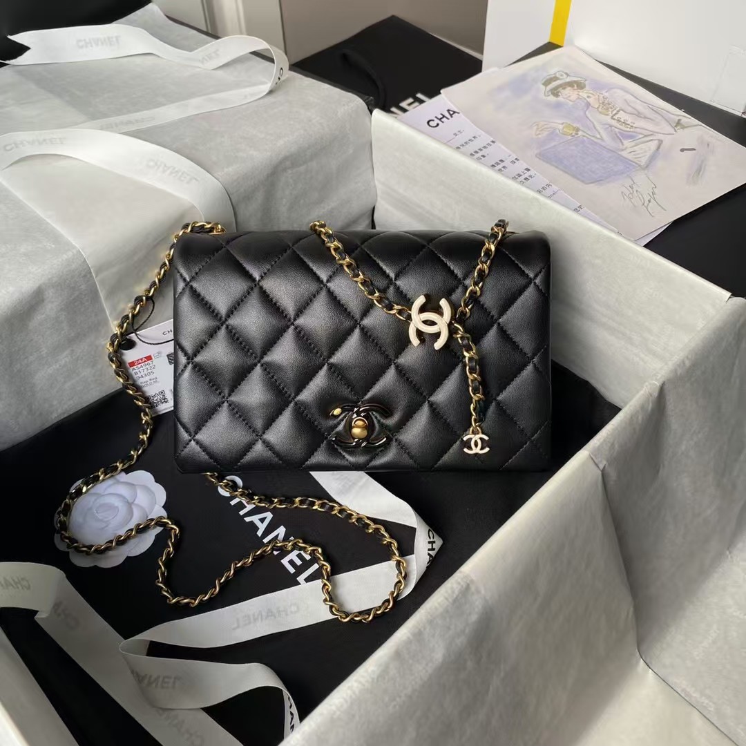 Replicate Chanel AS4967 Small Flap Bag Shiny Lambskin Enamel Gold Metal Black(1:1 replica)