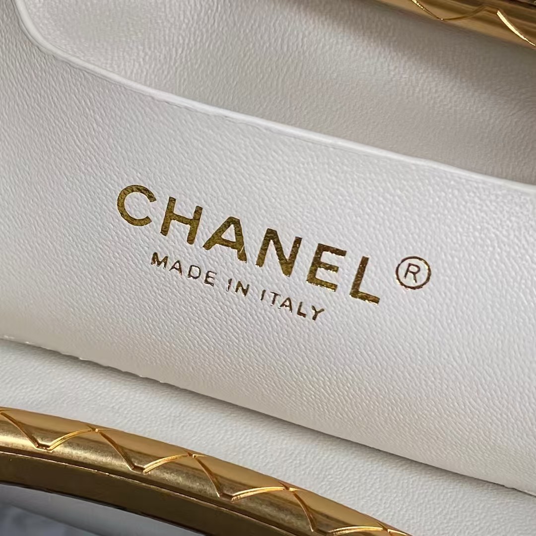 Replicate Chanel 24B AS5038 Lambskin Clutch White(1:1 replica)