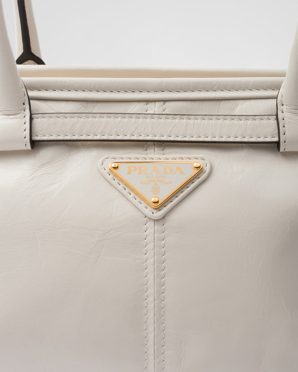 Replicate Prada Bonnie Medium Leather Handbag(1:1 replica)