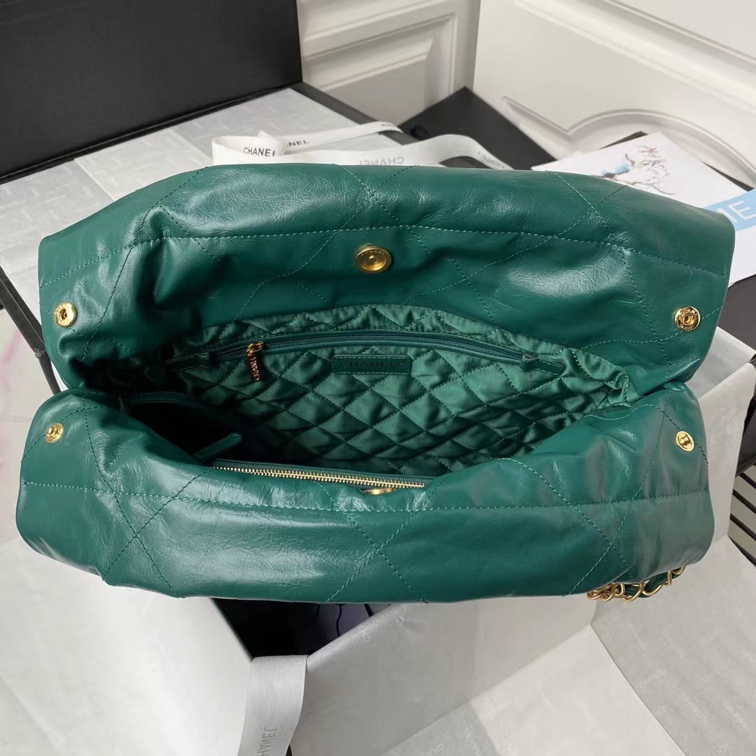 Replicate Chanel 22 AS3260 Small Bag Dark Green Calfskin Gold Hardware(1:1 replica)