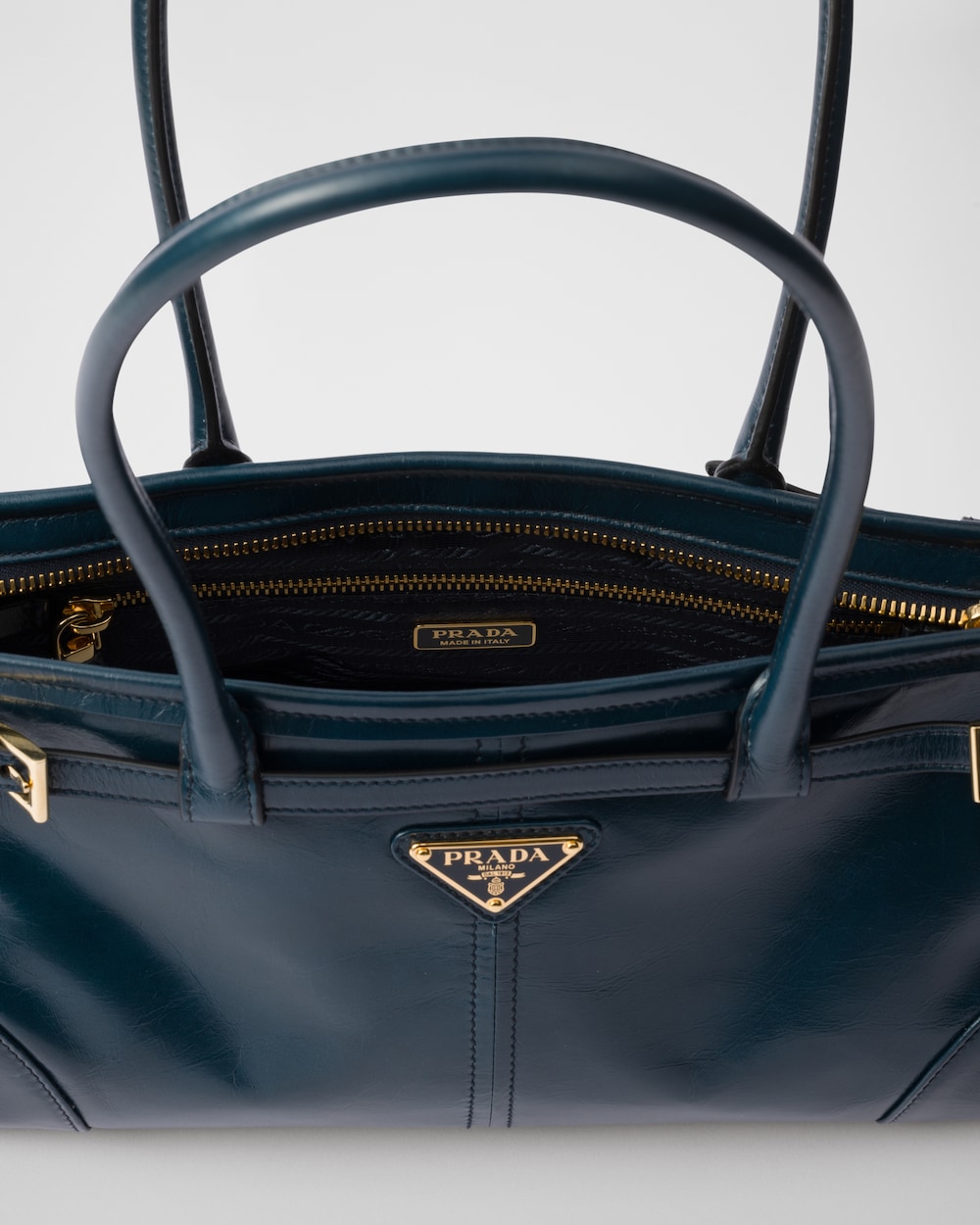 Replicate Prada Bonnie Medium Leather Handbag(1:1 replica)