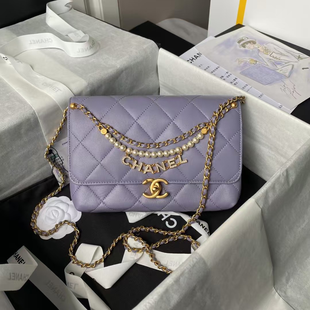 Replicate Chanel AS5011 Flap bag Shiny Lambskin Imitation Pearls Gold-Tone Metal Light Purple(1:1 replica)