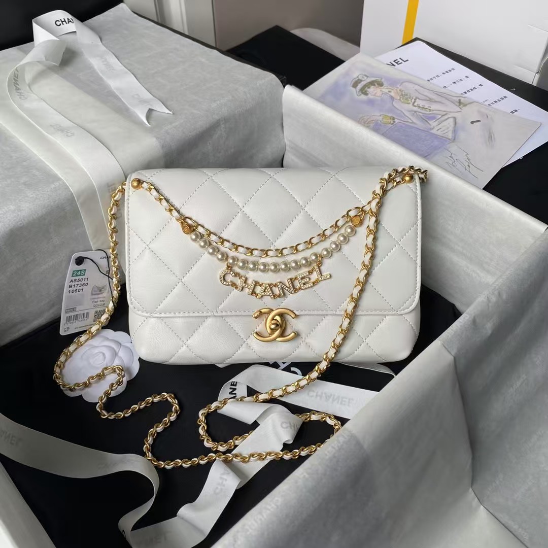 Replicate Chanel AS5011 Flap bag Shiny Lambskin Imitation Pearls Gold-Tone Metal White(1:1 replica)