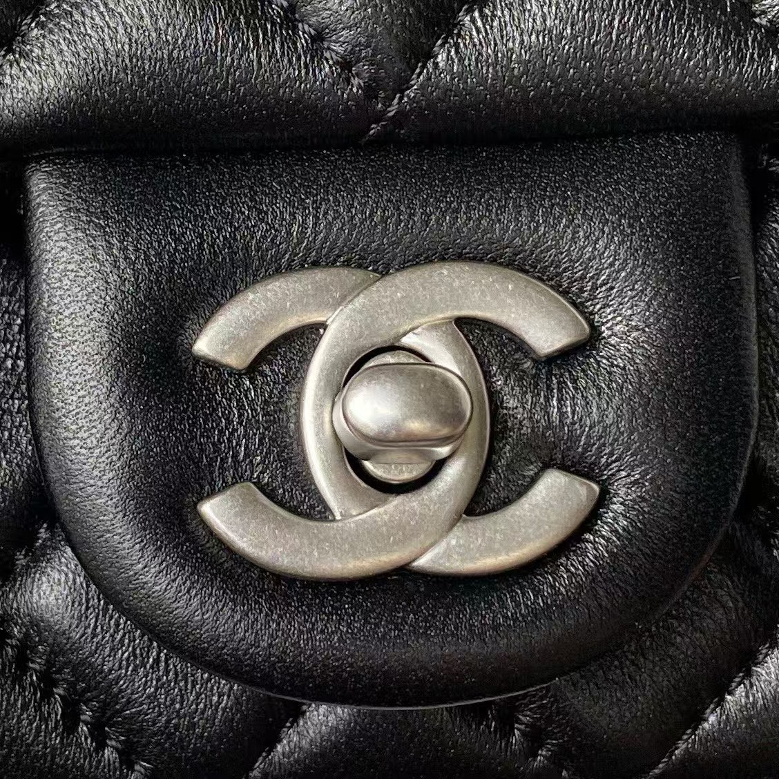 Replicate Chanel 23C AS1786 Mini Square Pearl Embossed Flap Bag Antique Silver Hardware Black(1:1 replica)