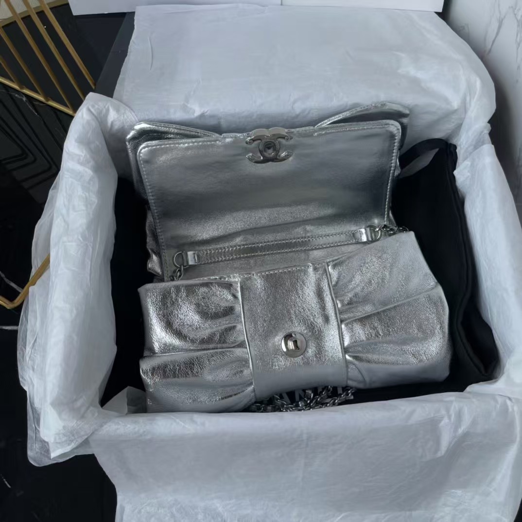 Replicate Chanel 24B AS5129 Metallic Lambskin Butterfly Evening Bag Metallic Silver(1:1 replica)
