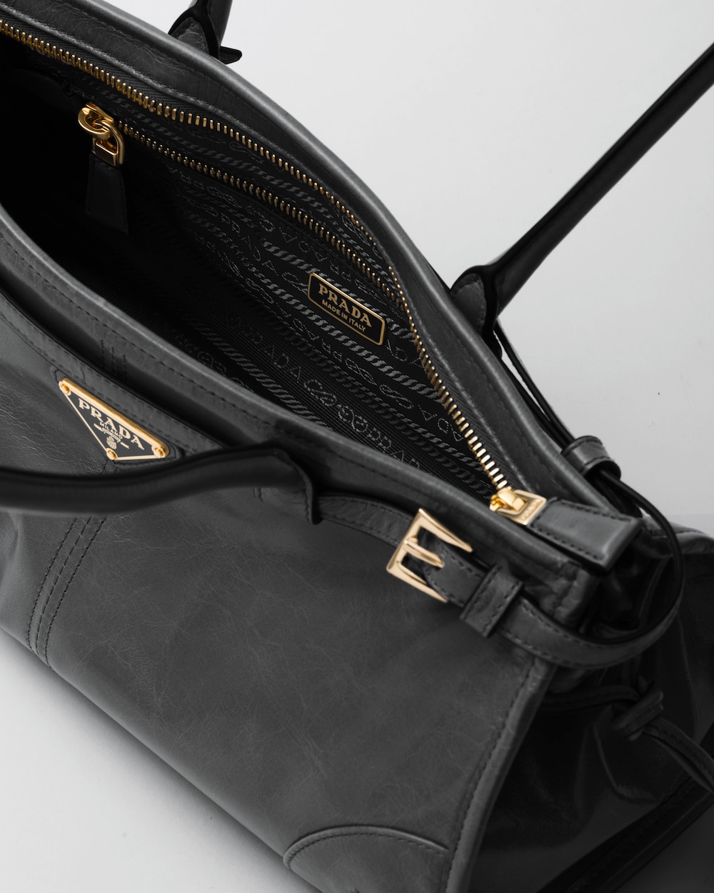 Replicate Prada Bonnie Medium Leather Handbag(1:1 replica)