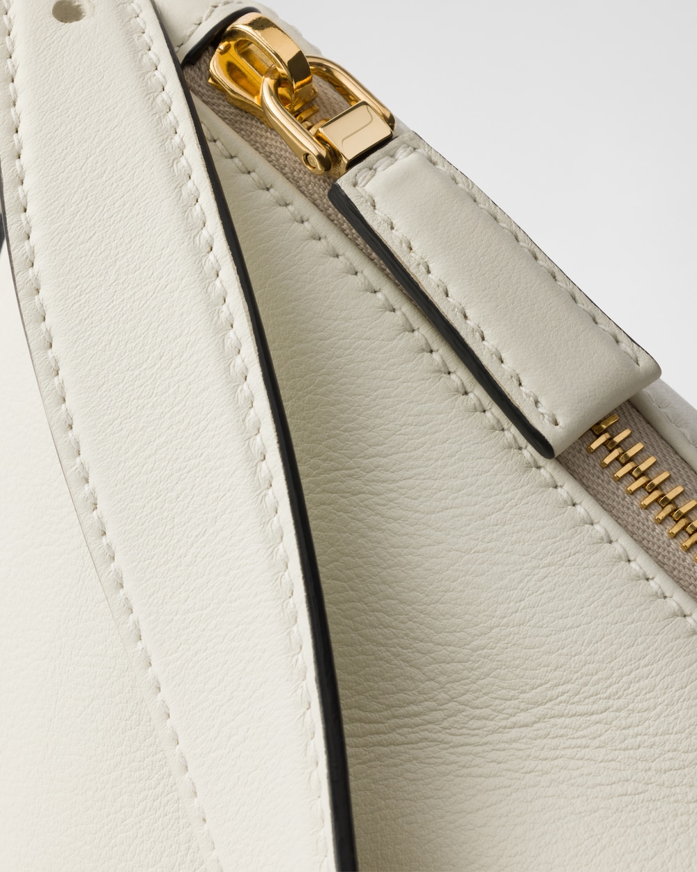 Replicate Prada Aimée Medium Leather Shoulder Bag(1:1 replica)
