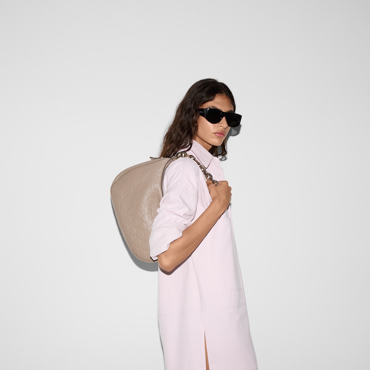 Replicate GG Emblem Medium Shoulder Bag(1:1 replica)