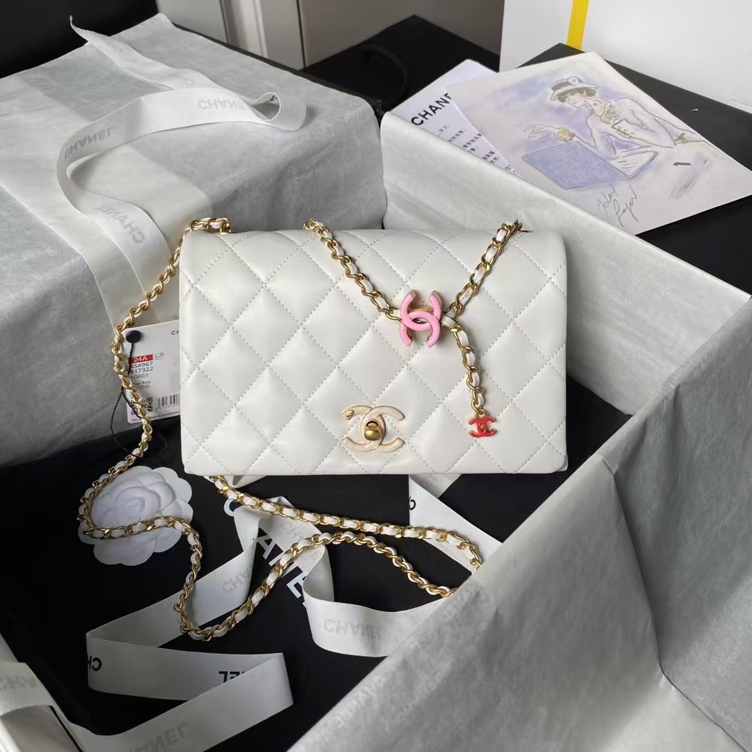 Replicate Chanel AS4967 Small Flap Bag Shiny Lambskin Enamel Gold Metal White(1:1 replica)