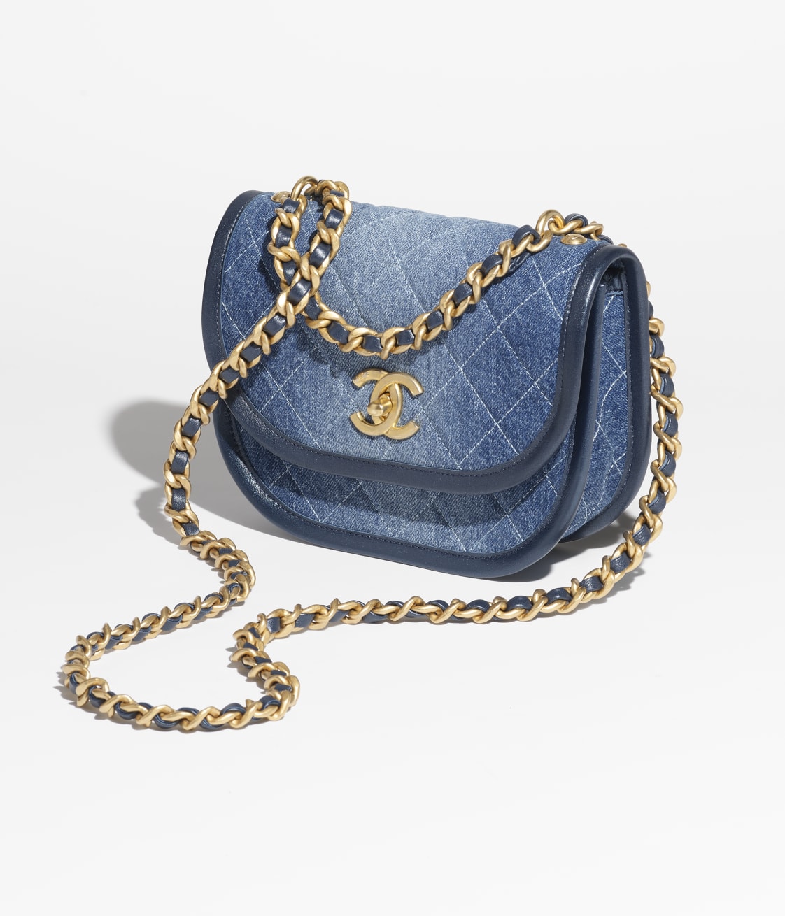 Replicate CHANEL SMALL MESSENGER BAG(1:1 replica)