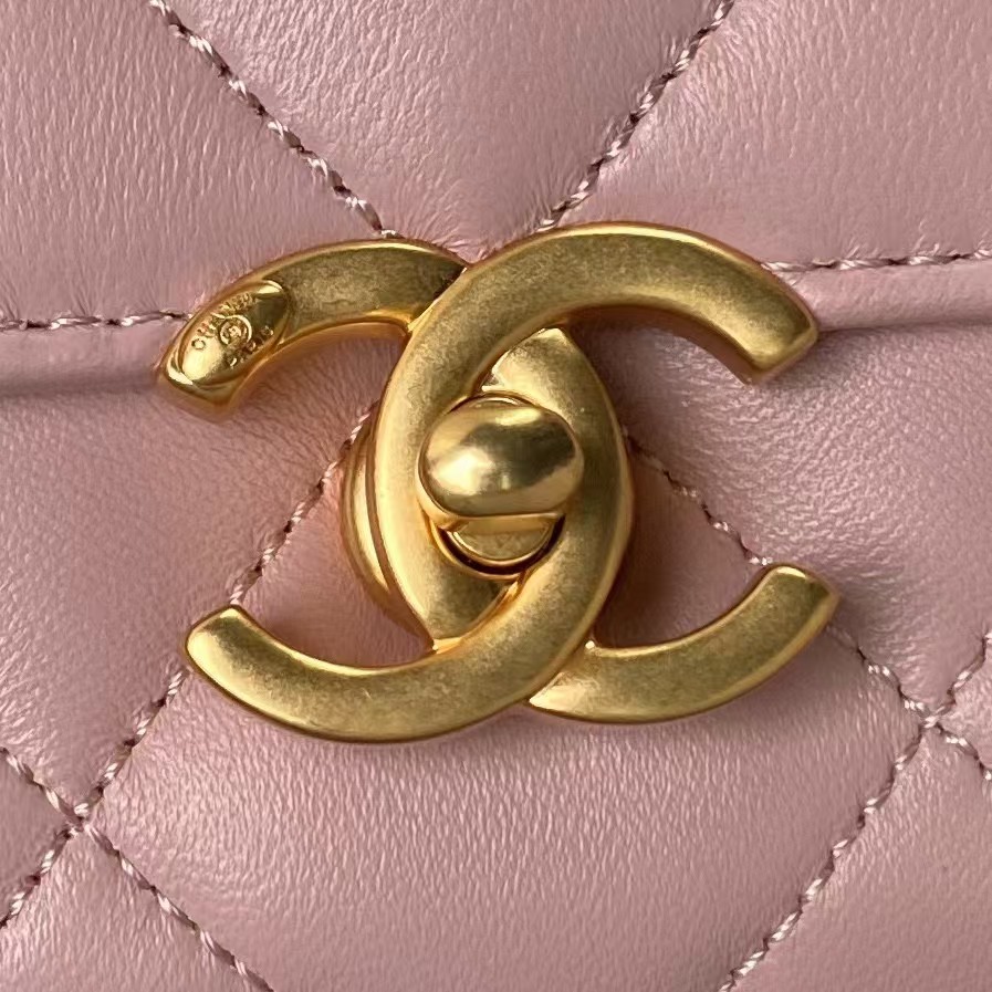 Replicate Chanel AS5011 Flap bag Shiny Lambskin Imitation Pearls   Gold-Tone Metal Pink(1:1 replica)