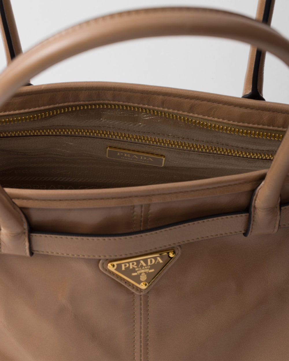 Replicate Prada Bonnie Large Leather Handbag(1:1 replica)