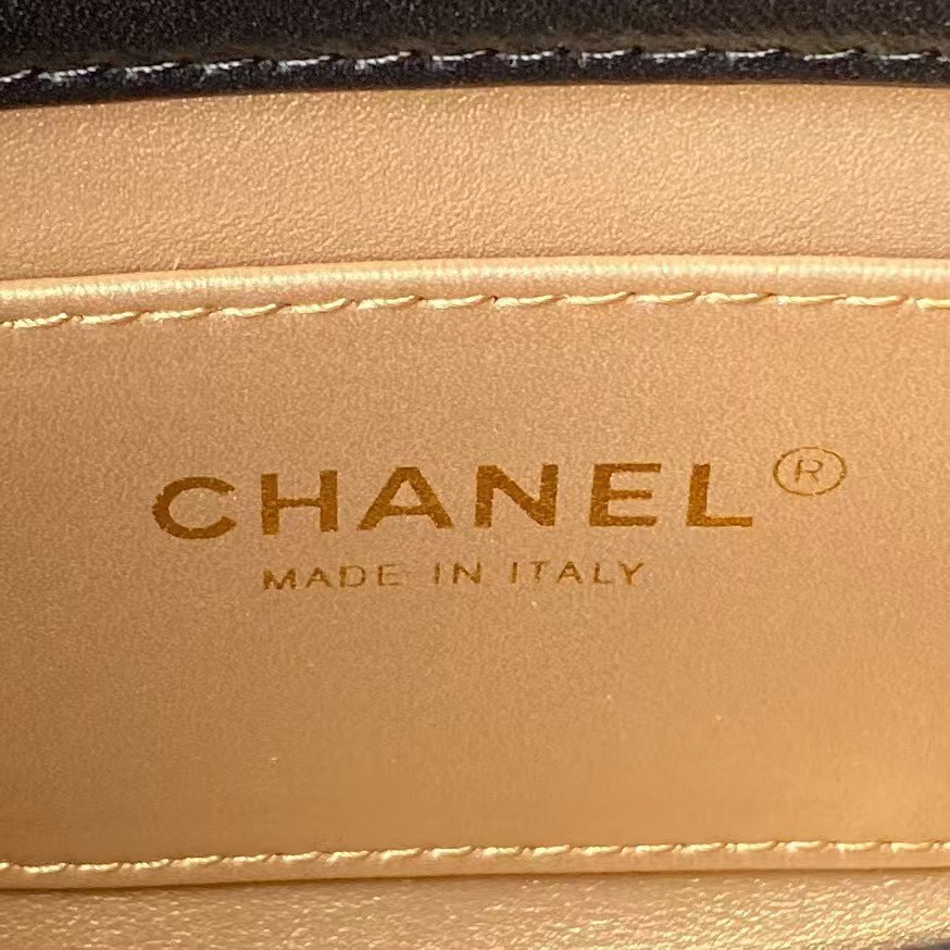 Replicate Chanel AS4986 Mini Flap bag Shiny Lambskin Imitation Pearls   Gold-Tone Metal Black(1:1 replica)