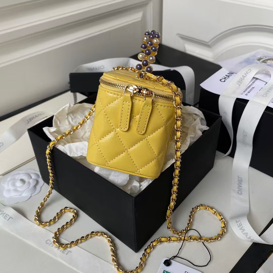 Replicate Chanel AP3804 Clutch Lambskin Vanity Case Bag With Pearl Handles Yellow(1:1 replica)