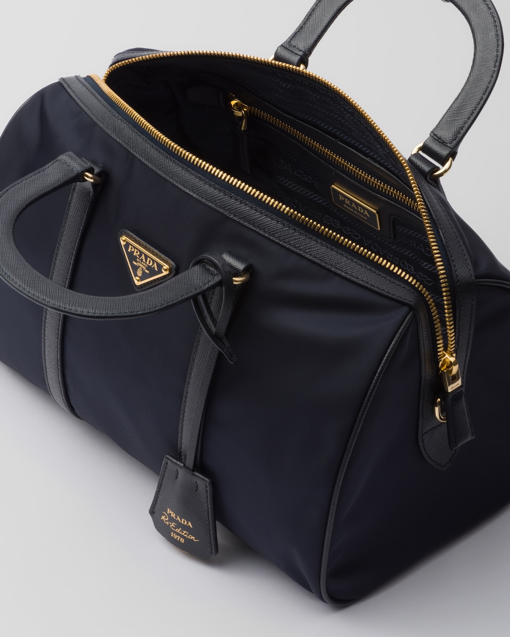 Replicate Prada Re-Edition 1978 Medium Re-Nylon and Saffiano Leather Top-Handle Bag(1:1 replica)