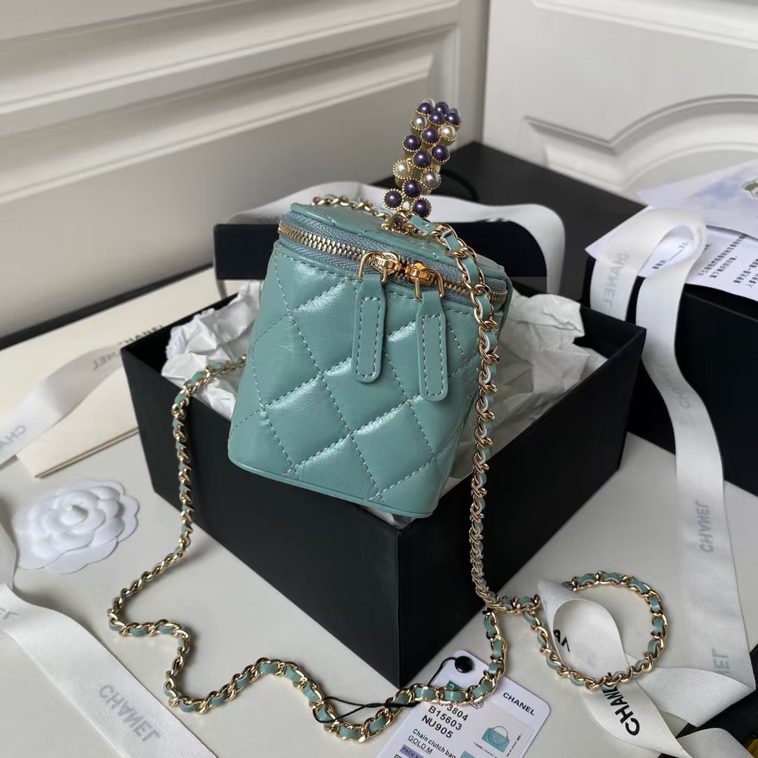 Replicate Chanel AP3804 Clutch Lambskin Cosmetic Bag With Pearl Handle Green(1:1 replica)