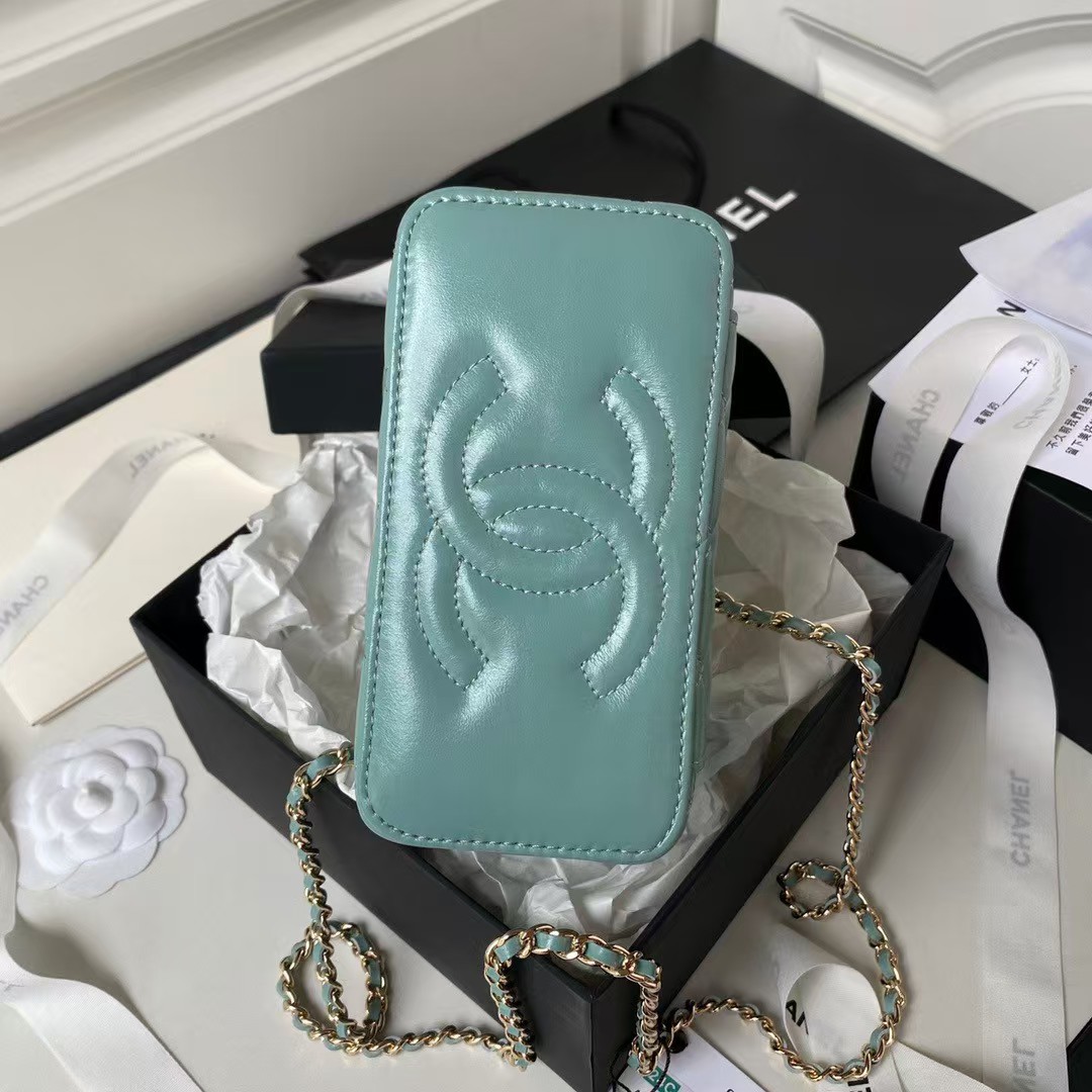 Replicate Chanel AP3804 Clutch Lambskin Cosmetic Bag With Pearl Handle Green(1:1 replica)