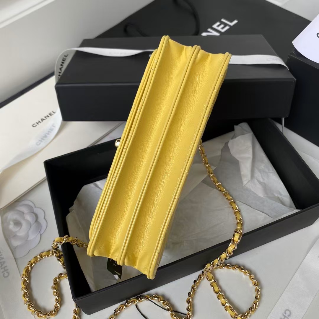 Replicate Chanel 24P AP3803 Shiny Crinkled Lambskin Chain Clutch Pearl Handle Yellow(1:1 replica)