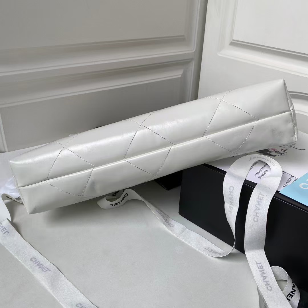 Replicate Chanel 22 Hobo Bag 24C AS4486 Gold Metallic White Shiny Calfskin New Edition Horizontal(1:1 replica)