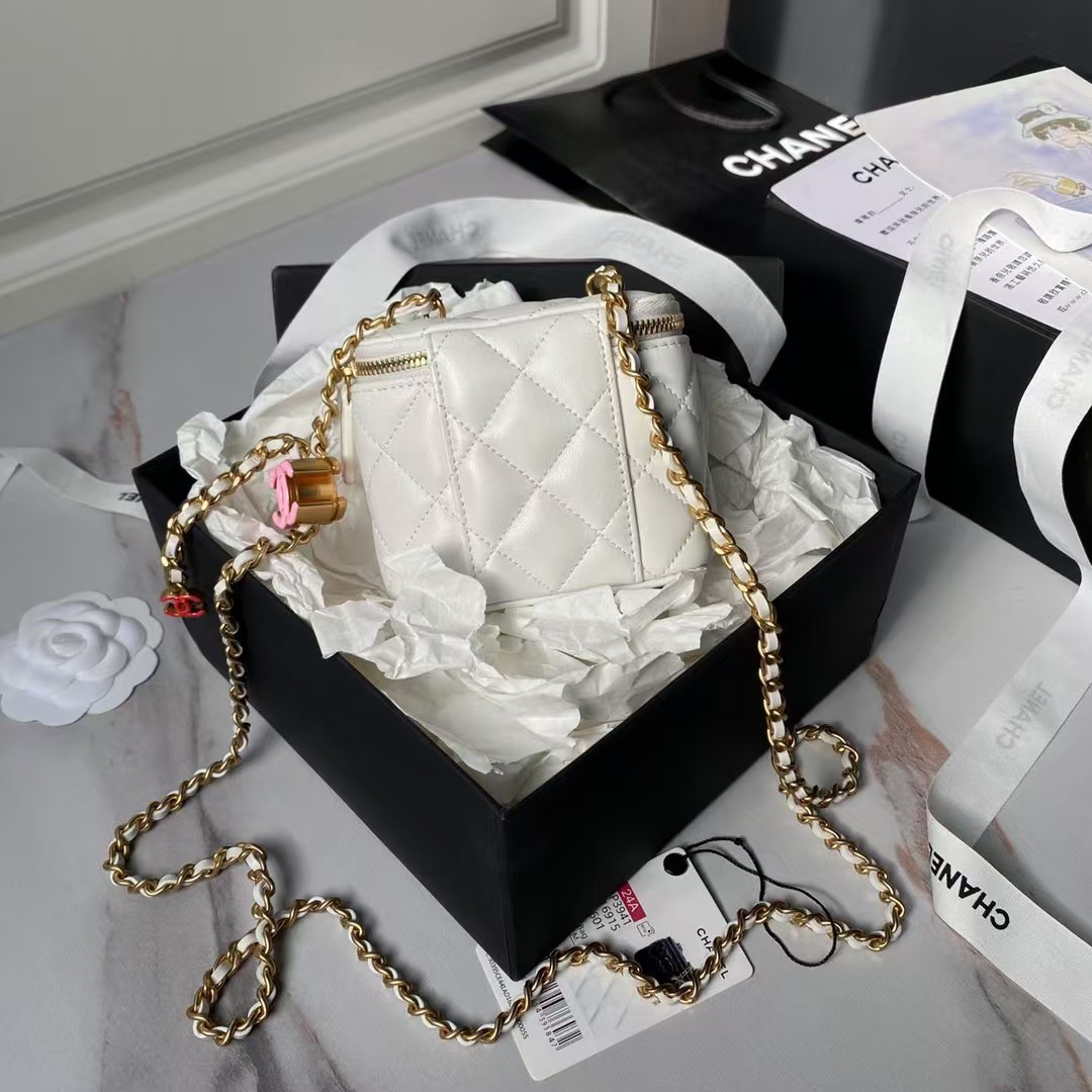 Replicate Chanel AP3941 Mini Vanity Case Lambskin Enamel Gold-Tone Metal White(1:1 replica)